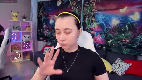 clarabenson online show from October 17, 6:10 pm