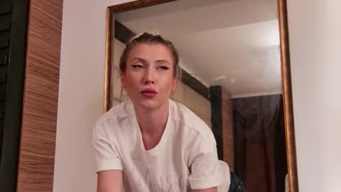 Snapshot of claraecho_ chatting on September 11, 3:50 am Clara online show from September 11, 3:50 am