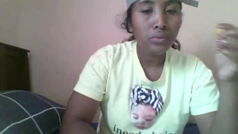 Snapshot of clarah0123 chatting on October 9, 9:18 am Clarah0123 online show from October 9, 9:18 am