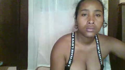 Snapshot of clarah0123 chatting on October 20, 7:14 pm Clarah0123 online show from October 20, 7:14 pm