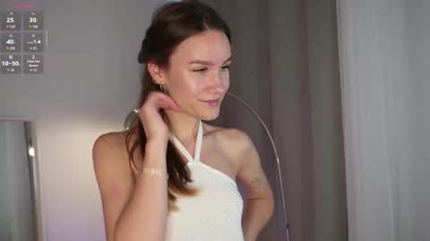 Claire online show from October 8, 1:53 pm