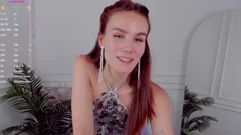 Claire online show from July 31, 2:27 pm