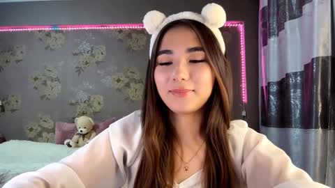 Yuna online show from November 30, 11:25 am