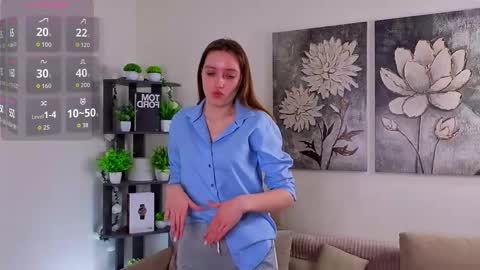 Snapshot of claribelpastano chatting on March 5, 1:23 am Lora online show from March 5, 1:23 am