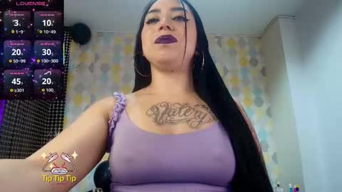 CLARISE ALLEN online show from November 15, 3:19 pm