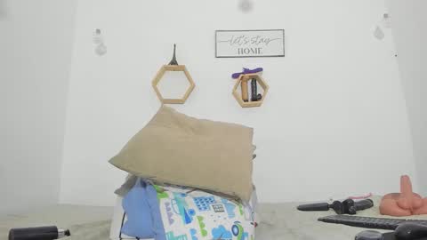 Snapshot of clarise_cooper chatting on October 7, 9:39 am clarise_cooper online show from October 7, 9:39 am