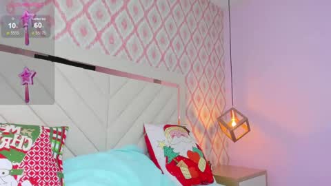 Snapshot of clarise_hall chatting on December 17, 10:43 pm C L A R I S E online show from December 17, 10:43 pm