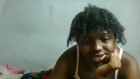 Snapshot of clarisse98 chatting on October 17, 6:05 am clarisse98 online show from October 17, 6:05 am