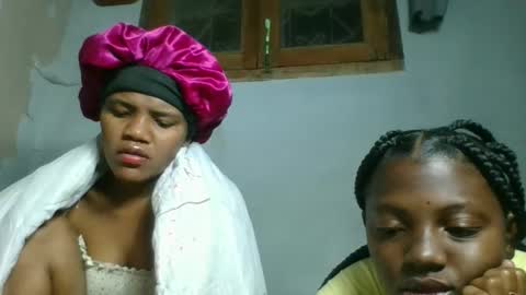 Snapshot of clarisse98 chatting on October 20, 1:28 am clarisse98 online show from October 20, 1:28 am