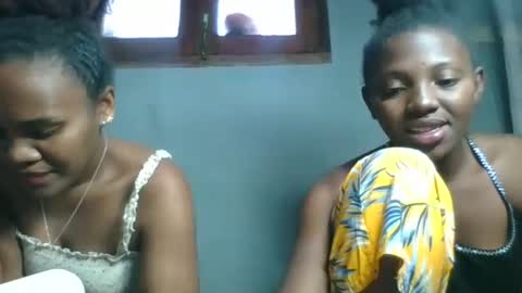 Snapshot of clarisse98 chatting on October 25, 8:55 am clarisse98 online show from October 25, 8:55 am