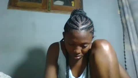 Snapshot of clarisse98 chatting on November 2, 9:28 pm clarisse98 online show from November 2, 9:28 pm