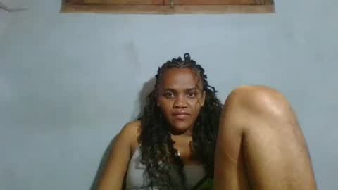 Snapshot of clarisse98 chatting on November 3, 9:32 am clarisse98 online show from November 3, 9:32 am