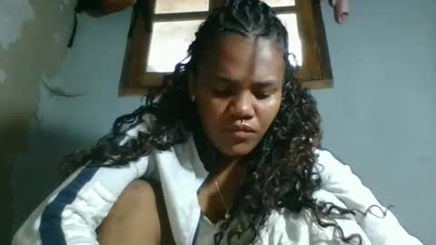 Snapshot of clarisse98 chatting on November 11, 2:22 am clarisse98 online show from November 11, 2:22 am