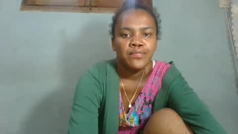 Snapshot of clarisse98 chatting on November 21, 9:41 am clarisse98 online show from November 21, 9:41 am