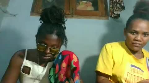 Snapshot of clarisse98 chatting on November 22, 6:18 pm clarisse98 online show from November 22, 6:18 pm