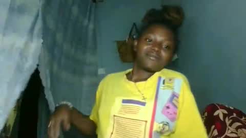 Snapshot of clarisse98 chatting on December 1, 2:11 pm clarisse98 online show from December 1, 2:11 pm