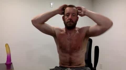 Snapshot of clarkecock chatting on April 22, 12:18 pm Clarke Cock online show from April 22, 12:18 pm