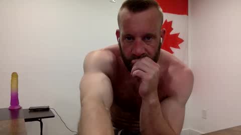Snapshot of clarkecock chatting on April 28, 12:10 pm Clarke Cock online show from April 28, 12:10 pm