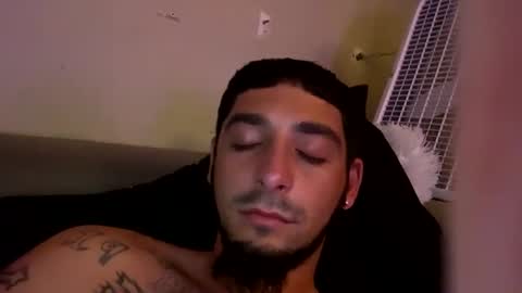 Snapshot of clarkshammer95 chatting on March 3, 6:22 pm clarkshammer95 online show from March 3, 6:22 pm