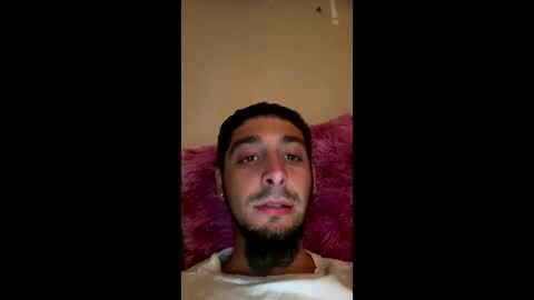 Snapshot of clarkshammer95 chatting on March 6, 4:19 am clarkshammer95 online show from March 6, 4:19 am