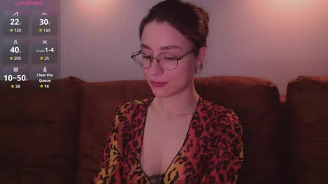 Snapshot of classy____ chatting on April 7, 1:11 pm Cassy Classy online show from April 7, 1:11 pm