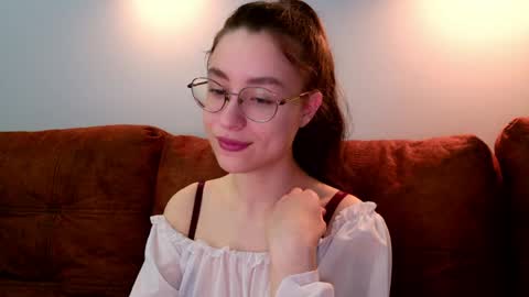 Snapshot of classy____ chatting on April 12, 10:09 am Cassy Classy online show from April 12, 10:09 am