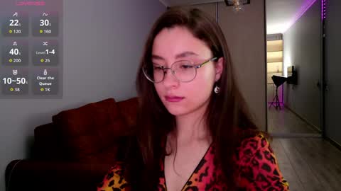 Snapshot of classy____ chatting on April 26, 1:09 pm Cassy Classy online show from April 26, 1:09 pm