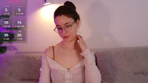 Snapshot of classy____ chatting on June 13, 5:11 pm Cassy Classy online show from June 13, 5:11 pm