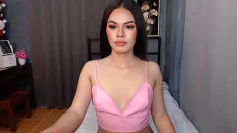 Snapshot of classy_maika chatting on February 3, 1:40 pm maika online show from February 3, 1:40 pm