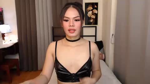 Snapshot of classy_maika chatting on November 5, 7:08 am maika online show from November 5, 7:08 am