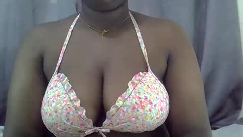classy_zoey online show from December 20, 2:35 pm