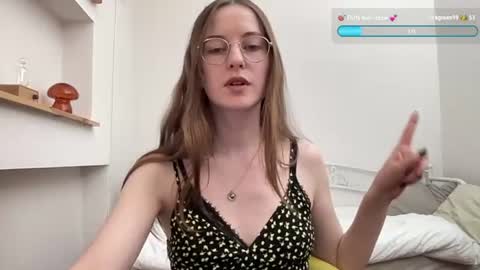 classyandgirly online show from August 9, 6:13 pm