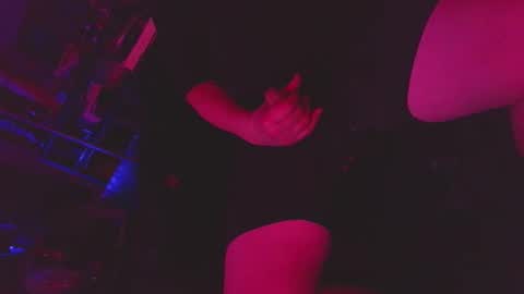 Snapshot of classycalcock chatting on February 1, 11:53 am ClassayCalCock online show from February 1, 11:53 am