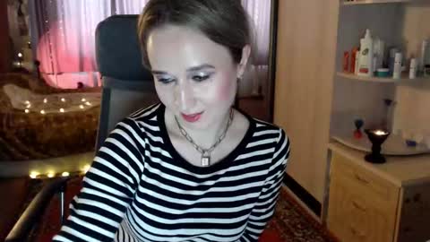 Snapshot of classyinna chatting on February 9, 10:19 am classyinna online show from February 9, 10:19 am