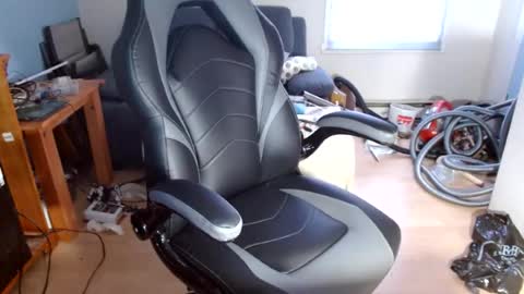claude696920 online show from July 12, 10:23 pm