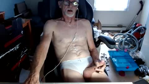claude696920 online show from July 26, 3:19 pm