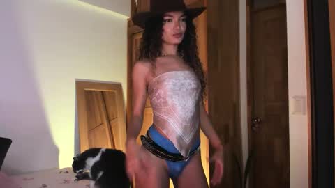 Claudia Rivera online show from March 4, 7:53 pm