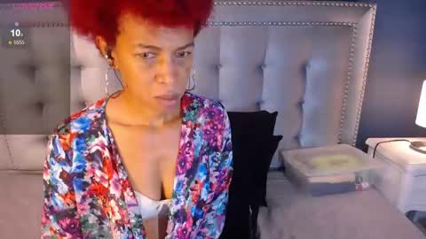 Snapshot of claudyowen chatting on January 4, 8:05 pm Anastasia Owen online show from January 4, 8:05 pm