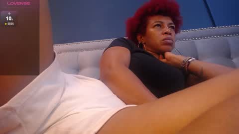 Snapshot of claudyowen chatting on January 16, 2:51 am Anastasia Owen online show from January 16, 2:51 am