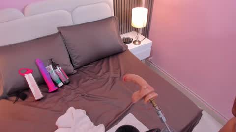 clauwdeen  wolf online show from September 26, 8:46 pm