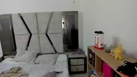 Cleo Adams online show from September 13, 4:01 am