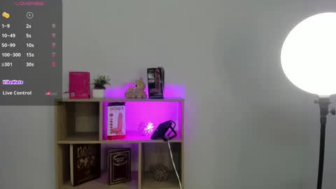 Cleo Adams online show from September 18, 4:25 am