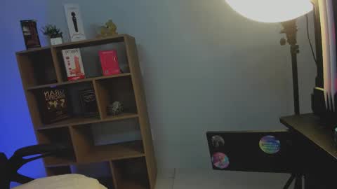 Cleo Adams online show from September 27, 4:17 am