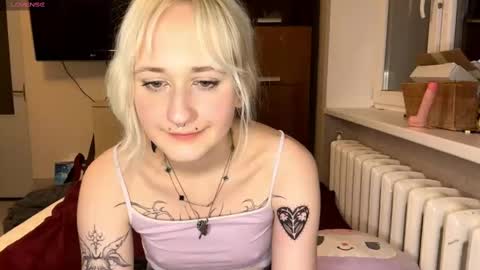 Jenny online show from November 19, 6:52 pm