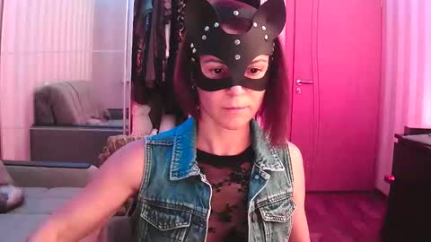 cleo_catra online show from October 10, 2:27 pm