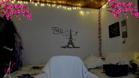 Snapshot of cleo_christmas chatting on January 17, 11:52 pm cleo_christmas online show from January 17, 11:52 pm