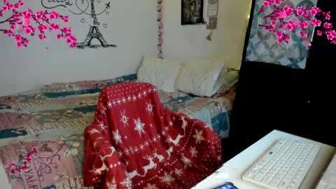 Snapshot of cleo_christmas chatting on April 5, 11:57 pm cleo_christmas online show from April 5, 11:57 pm