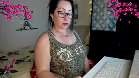cleo_christmas online show from July 22, 11:51 pm