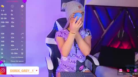 Snapshot of cleo_d_nile chatting on September 24, 7:50 pm cleopatra online show from September 24, 7:50 pm