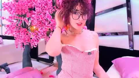       online show from June 13, 6:22 am